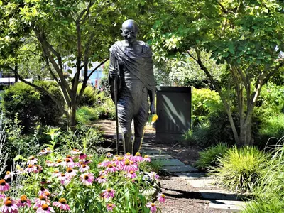 Gandhi statue vandalised new york