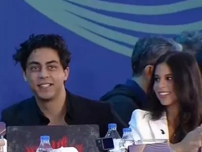 Aryan Khan was spotted at the pre-IPL 2022 auction briefing along with Suhana Khan and fans were happy to see them smile after the drugs case. 