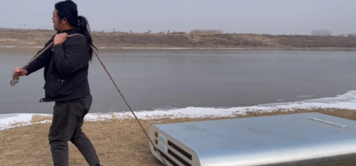 world biggest power bank built by Chinese man 