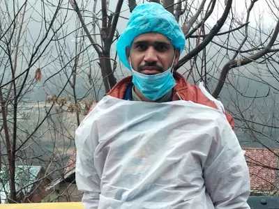 Day In The Life Of A COVID Lab Technician In Kashmir
