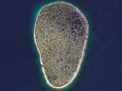 coratia fingerprint island 