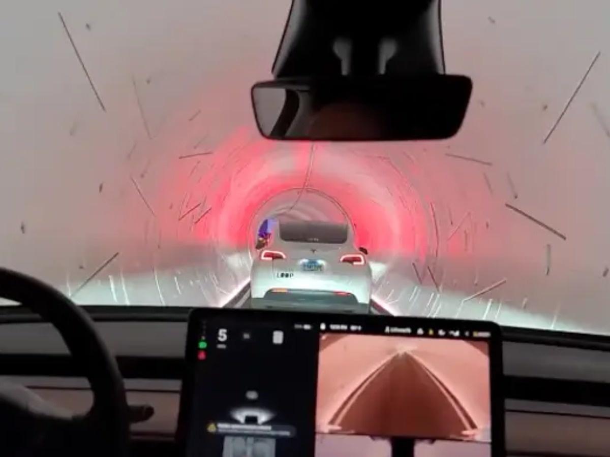 First Videos of The Boring Company's LVCC Loop In Action 