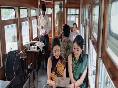 tram coach converted into restaurant in kolkata