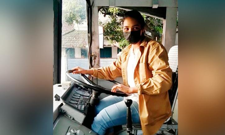 Ann Marie bus driver kochi