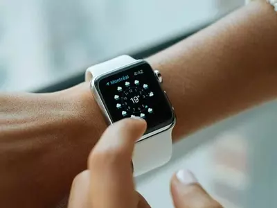 Upcoming Apple Watch Could Tell You If You Have Fever