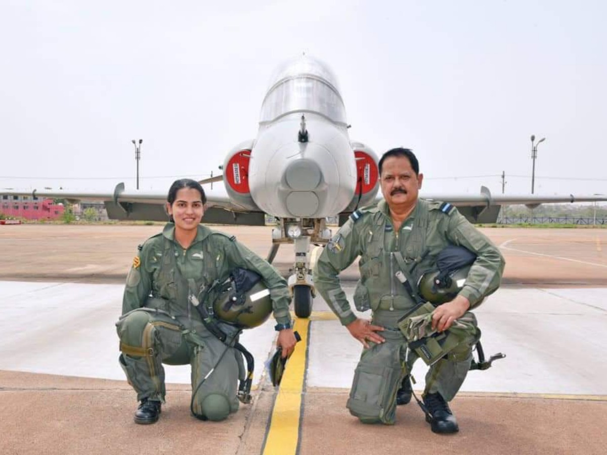 IAF Father-Daughter Duo Creates History By Flying Fighter Jets In Same  Formation