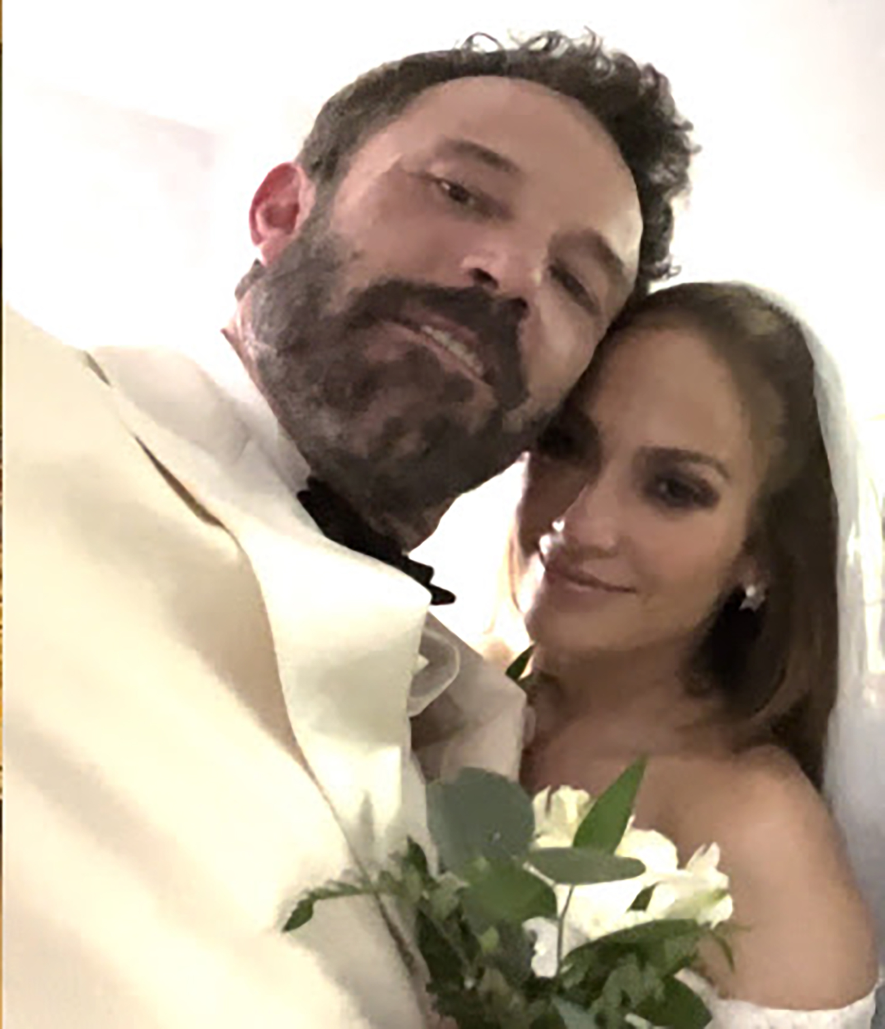 Akhir Bahagia Kisah Cinta 20 Tahun, Jennifer Lopez Dan Ben Affleck ...