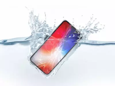 iPhones Of The Future Might Let You Text Underwater, Apple Patent Filing Reveals