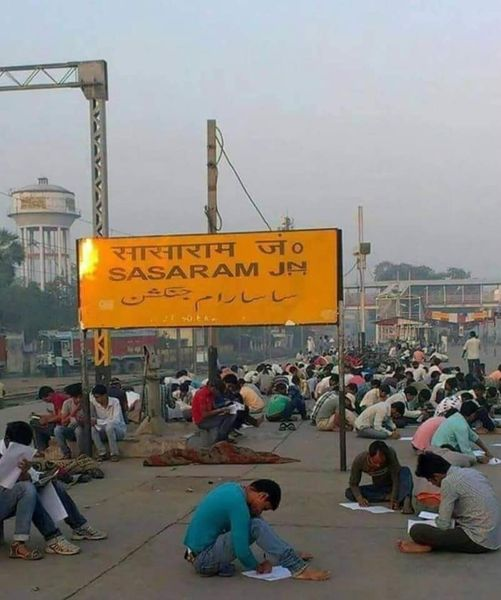  students study daily at Sasaram railway station of the country