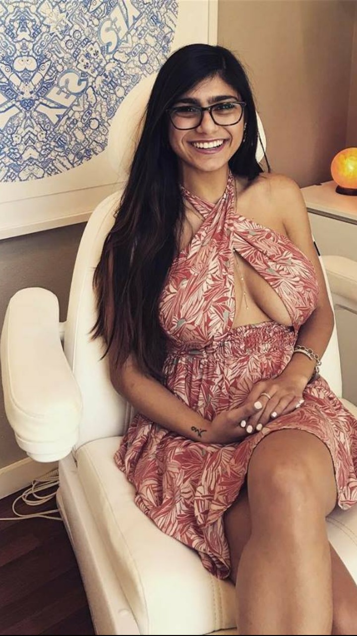 Mia khalifa 2024. Мик Халифа. Миа Халифа (Миа Каллиста). Kia khalifa.