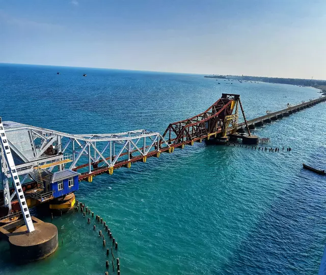 New Pamban Bridge: भारतीय रेल का देश को तोहफा, तमिलनाडु में बन रहा है देश का पहला वर्टिकल लिफ्ट सी ब्रिज