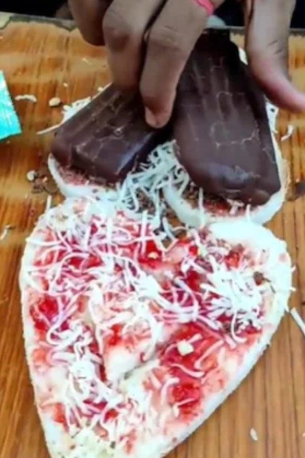 Gujarat Stall Sells Sandwich With Ice Cream And Cheese