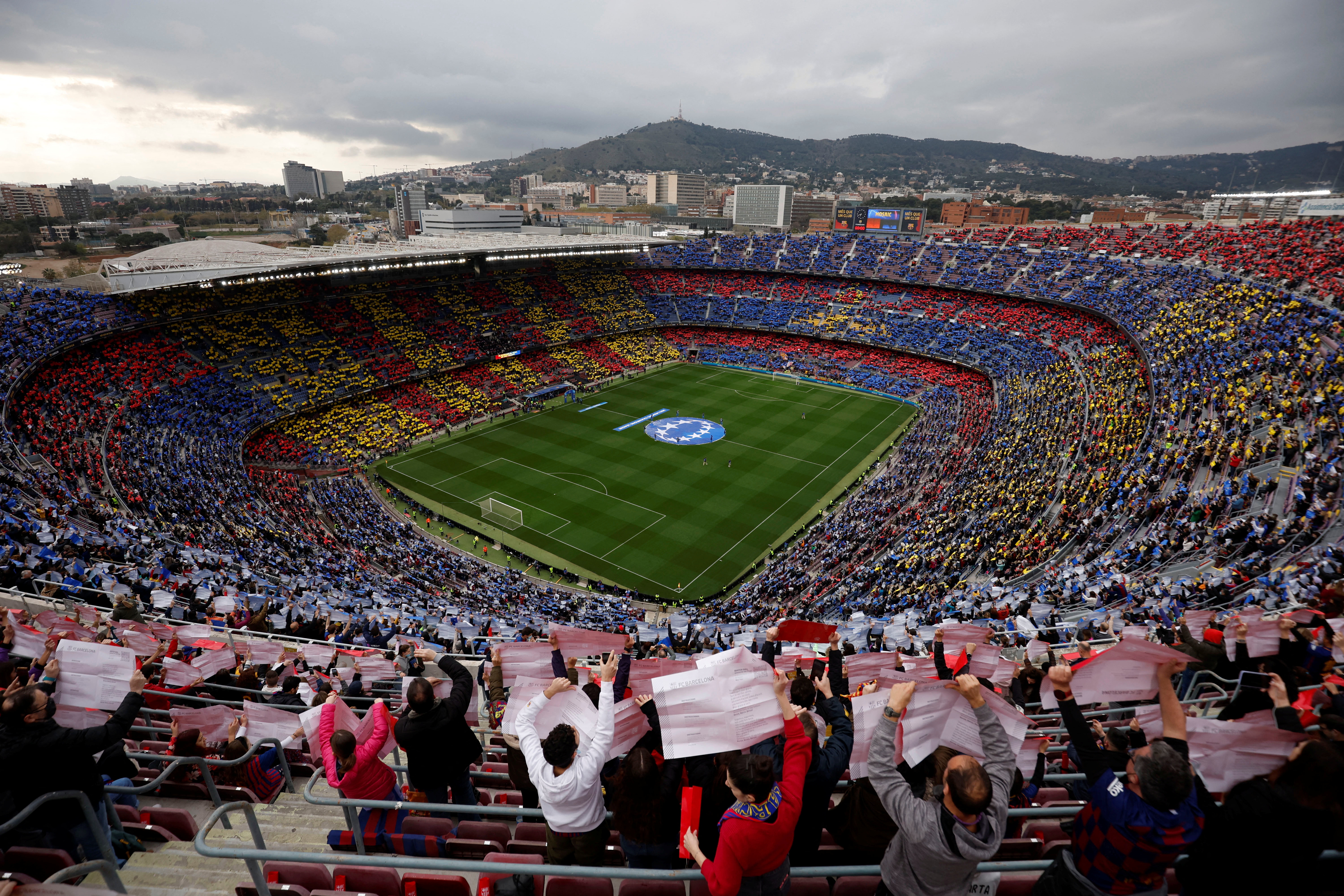 Barcelona show how women's football is done as record-breaking 91,553 fans  watch win over Real Madrid