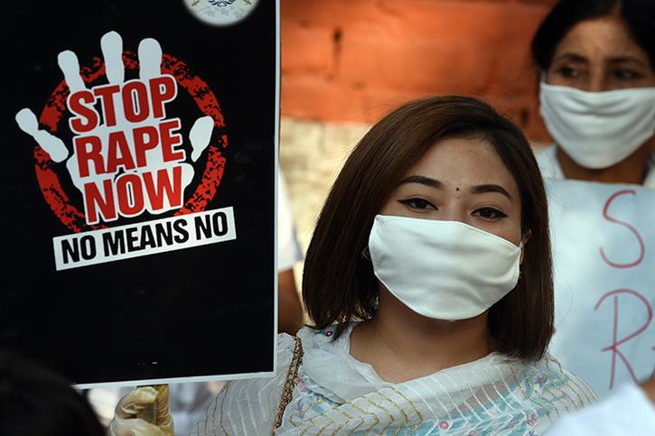 Pria Memperkosa Wanita, Memukulnya Sampai Mati, Dan Memperkosa Mayatnya Beberapa Kali Di Telangana