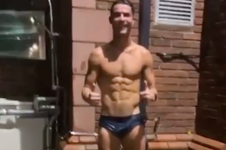 Cristiano Ronaldo Live Streams Himself Showering