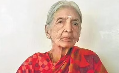 lakshmi teaches at 100