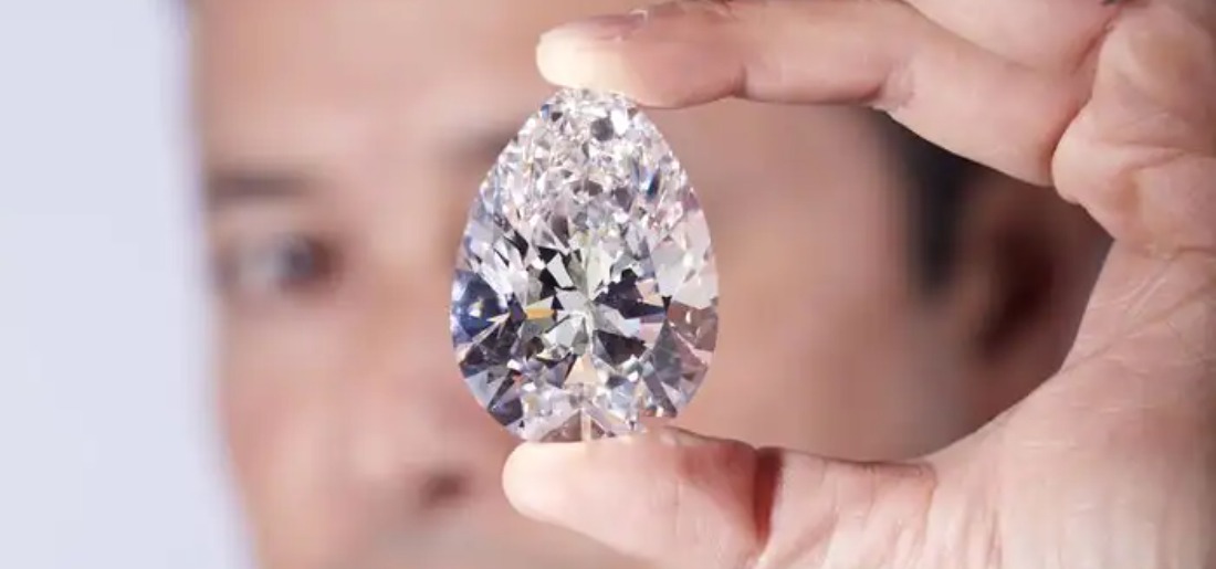 Largest diamond in on sale the world worth