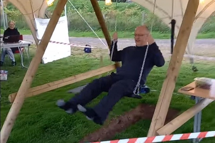 Man Sets Guinness World Record For Spending 36 Hours On A Swing