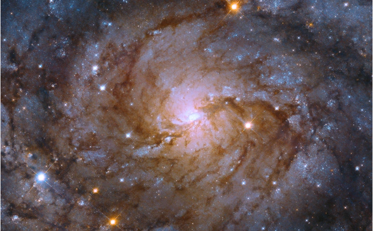 허블 망원경이 보기 힘든 숨막히는 사진을 포착하다 