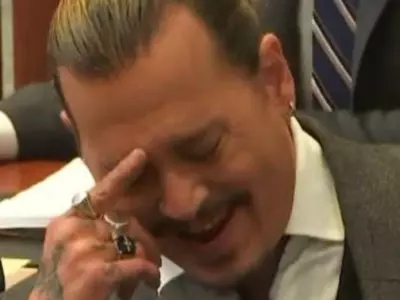 Johnny Depp's Lawyers Laugh, Eat Candy After He Is Called 'Narcissist' For Eating In Court