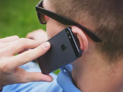This Hidden iPhone Setting Can Make Your Calls Via FaceTime, WhatsApp Clearer