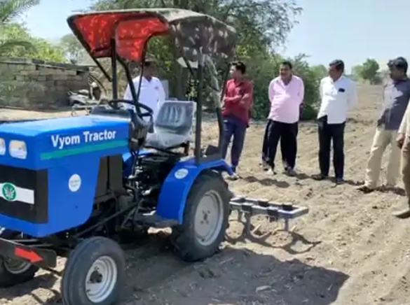 vyom tractor developed by gujarat farmer