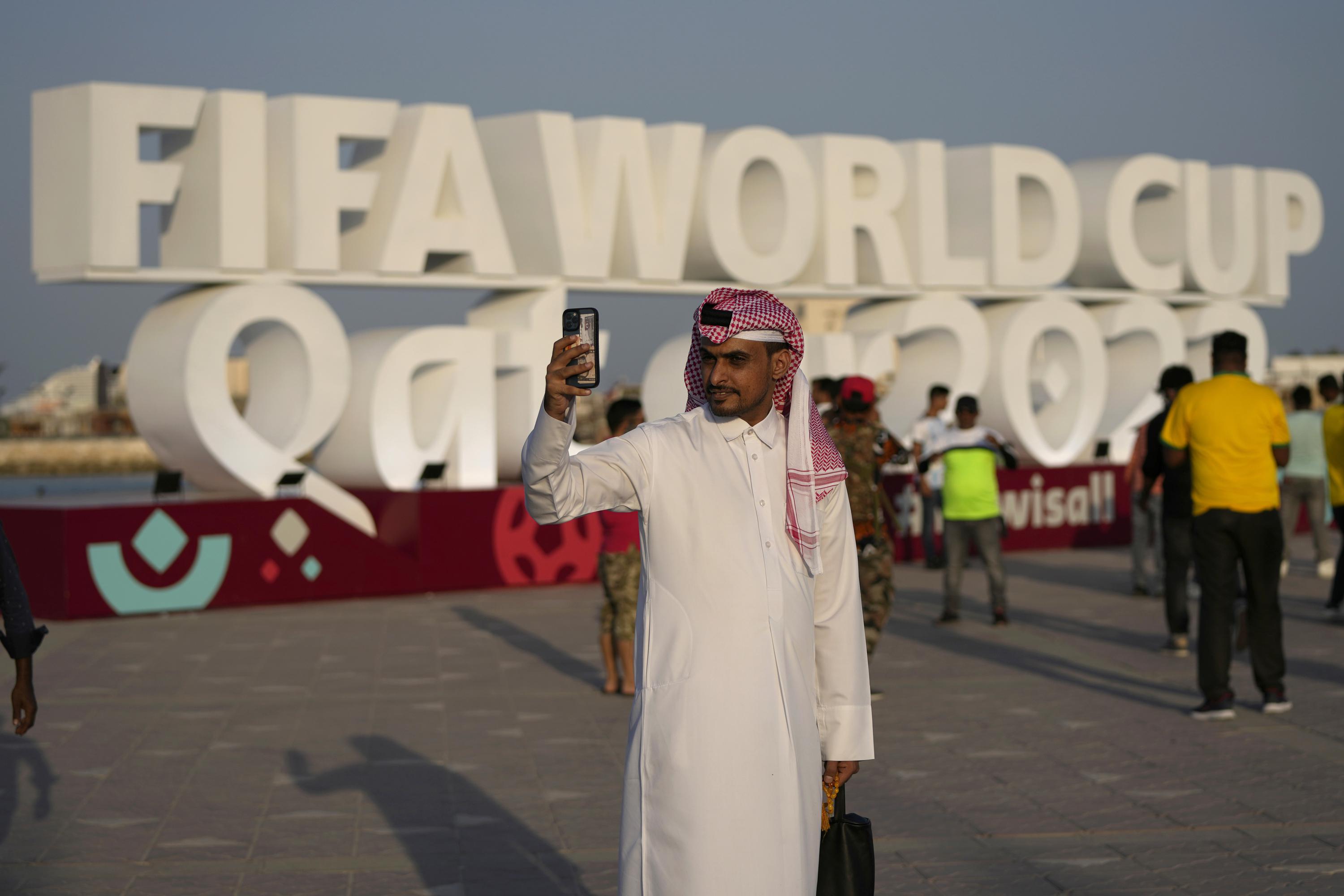 Qatar Says Worker Deaths For World Cup 'Between 400 And 500'