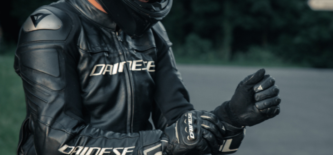Choosing The Right Riding Gloves