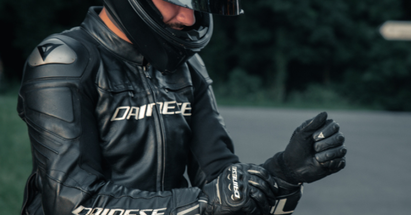 Choosing The Right Riding Gloves