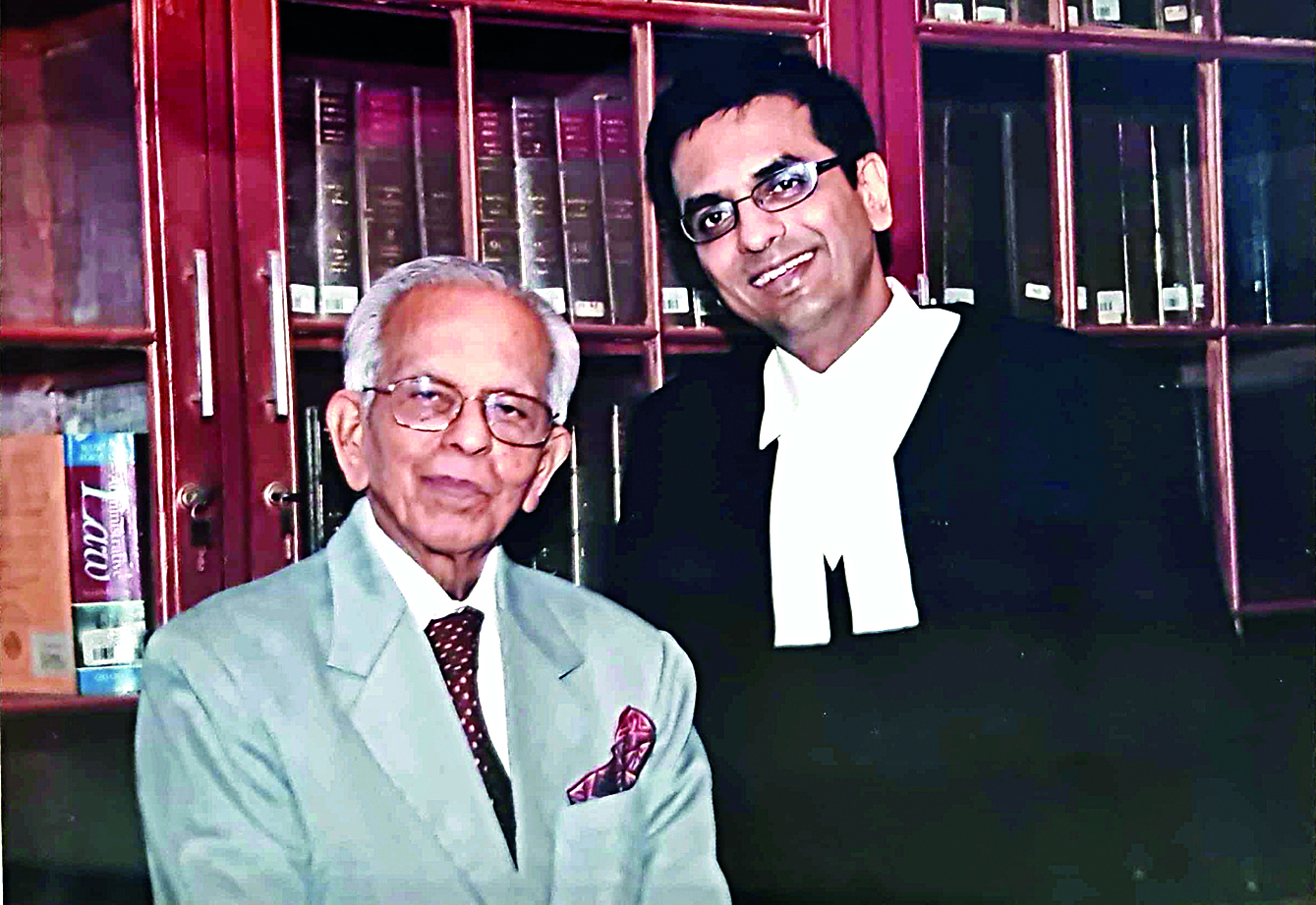 Delhi HC Imposes Rs 1 Lakh Fine On PIL Against Justice Chandrachud's ...