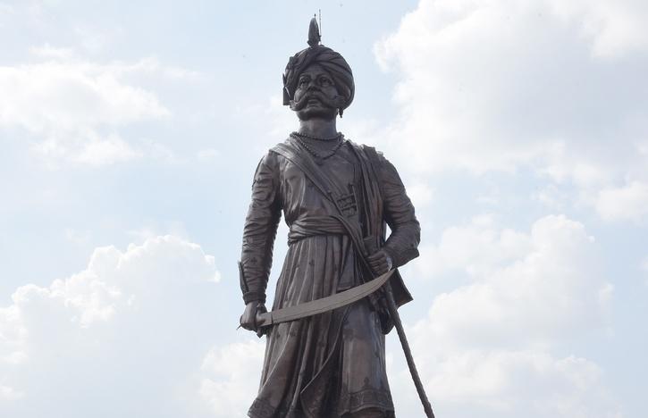 Statue of Prosperity: All You Need To Nadaprabhu Kempegowda, The ...