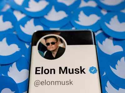 Apple Threatening To Purge Twitter App From Its App Store, Claims Elon Musk