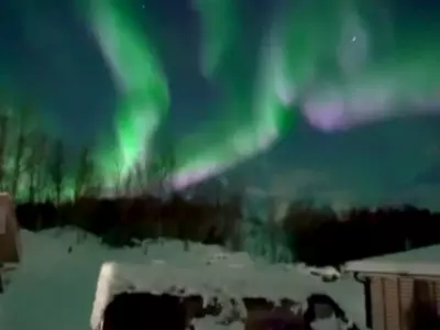 Viral Aurora Video