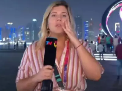 Reporter Robbed Live In Qatar