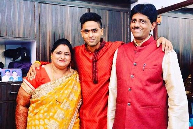 suryakumar yadav with mother