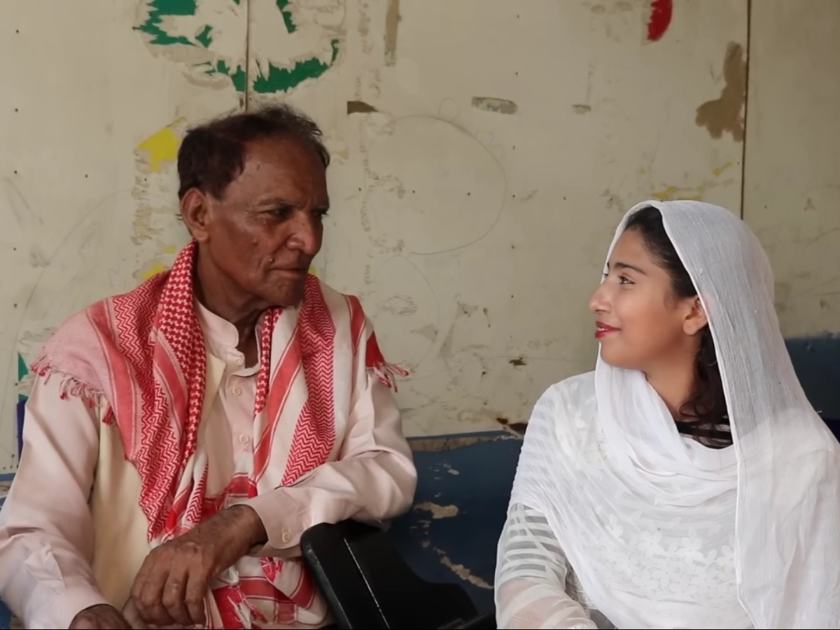 Pakistan 70 Year Old Young At Heart Baba, Marries 19 Year photo pic
