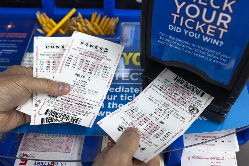 Prize Money Of US' Powerball Jackpot Raised To Record Amount Of 1.9Billion