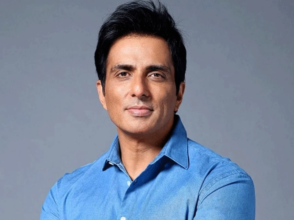 Sonu Sood Promises To Help Those In Need If COVID-19 Makes A Comeback