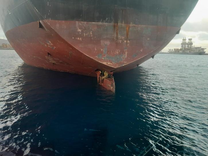 Three Men Survive 11 Days On A Ship Rudder 