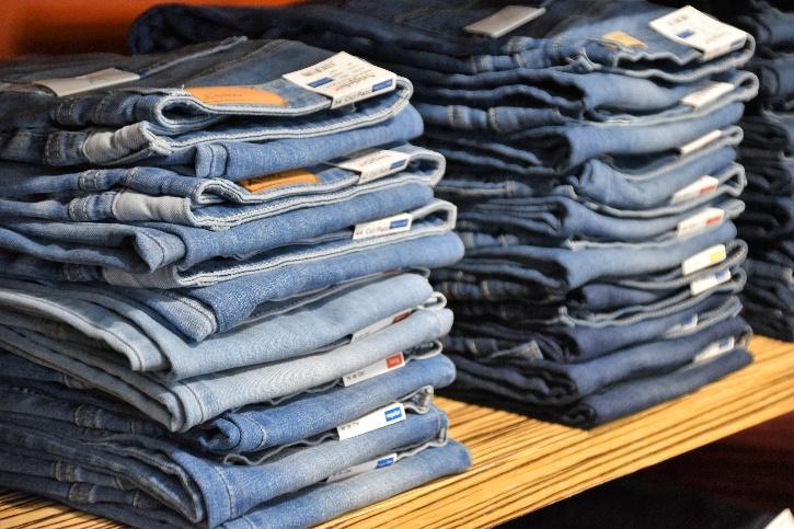 Historian Explains Why Our Jeans Have Tiny Pockets