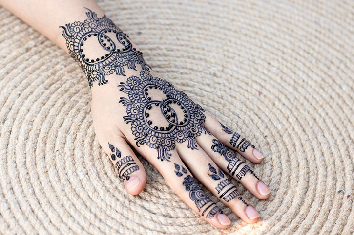 unique mehndi design bride｜TikTok Search