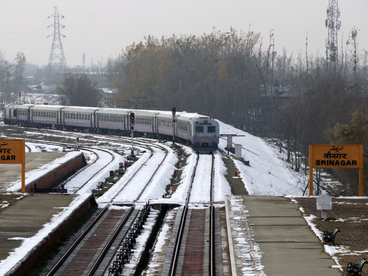 As Kashmir-Delhi Railway Link Became A Reality, Valley To See Jobs ...