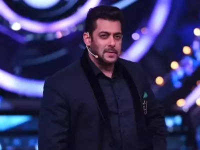 Salman Khan's Old Video Resurfaces, Seen Saying ‘Main Paise Ko Jalaun, Faadu, Naach Me Uda Du’