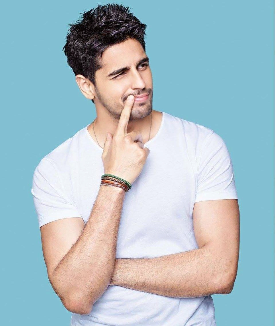 Sidharth Malhotra Says Good Looks Proved To Be 'Negative' In His Career;  'People Like To See Superficial Things..' - Entertainment