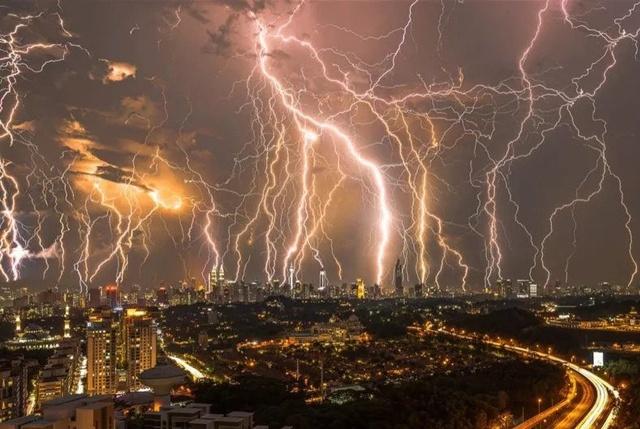 Incredible Stack Photo Of Lightning Strike In Malaysia