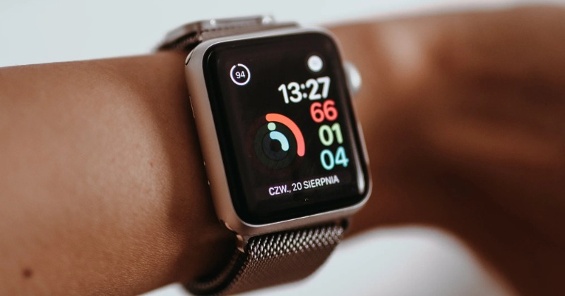 Woman Claims Apple Watch Detected Her Pregnancy