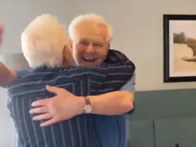 Army veteran reunites with best friend 