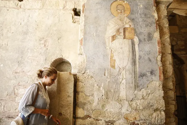 Tomb Of Original 'Santa Claus' Saint Nicholas Discovered In Turkey