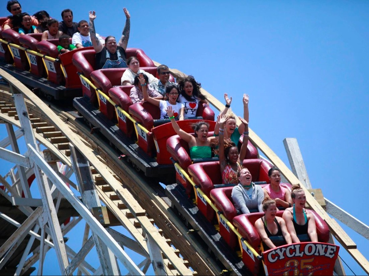 iPhone 14 s Crash Detection Mistakes Woman s Rollercoaster Ride