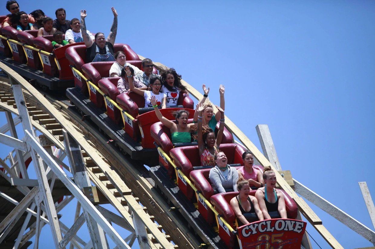 iPhone 14 s Crash Detection Mistakes Woman s Rollercoaster Ride